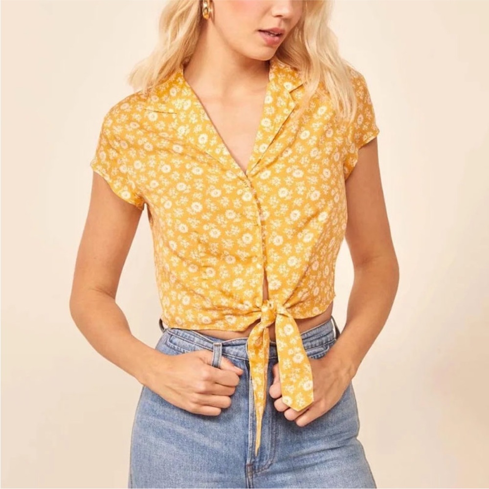 Yellow Floral Cropped Reformation Short Sleeve Blouse with Tie